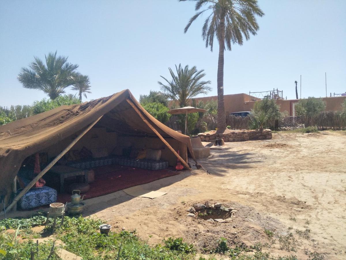 לינה וארוחת בוקר Aït Boukha Tarmguist מראה חיצוני תמונה