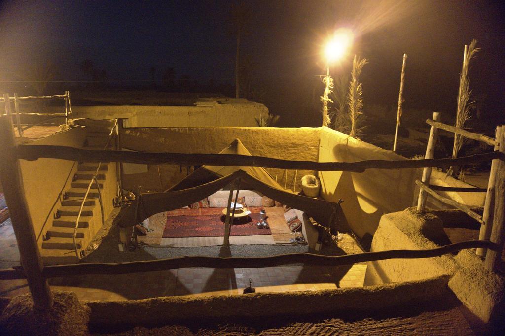 לינה וארוחת בוקר Aït Boukha Tarmguist מראה חיצוני תמונה